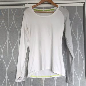 ⭐️Under Amour Long Sleeve ⭐️